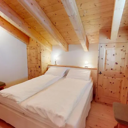 Piz Chalchagn Apartment *
